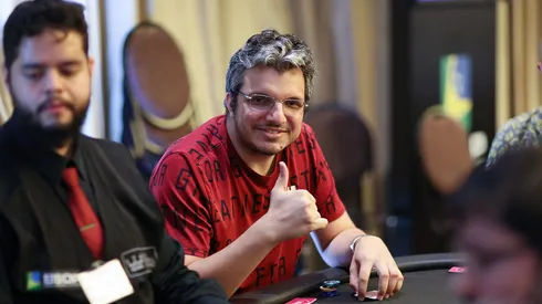 Douglas Ferreira ficou com boa premiação (Foto: Carlos Monti/BSOP)