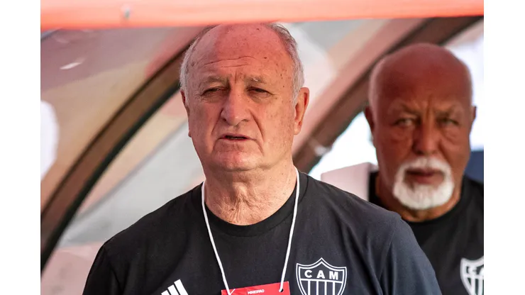 Foto: Fernando Moreno/AGIF- Felipão terá desfalque importante contra o São Paulo