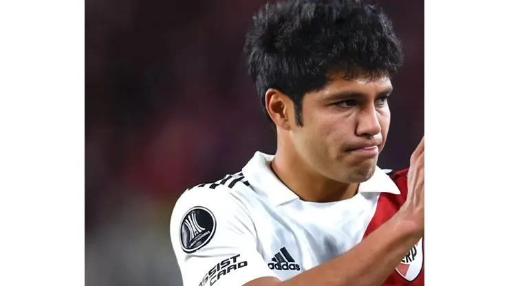 Robert Rojas em ação pelo River Plate - Foto: Divulgação/River Plate