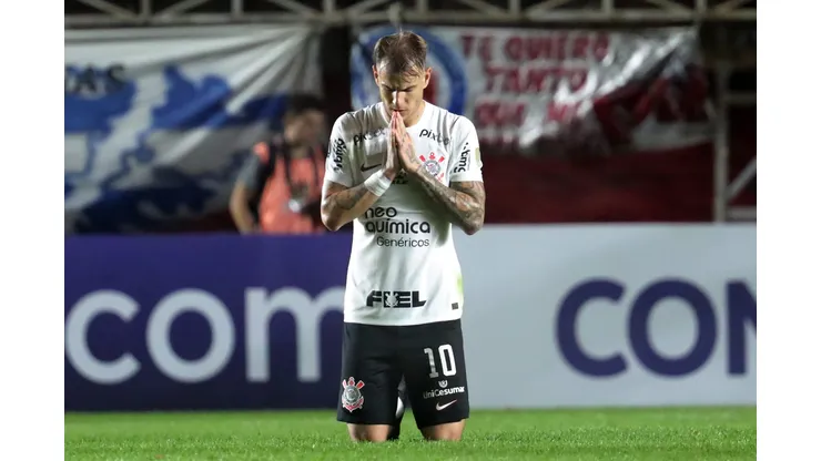 CONFESSOU! Róger Guedes confirma proposta sobre saída do Corinthians - Foto: Marcos Brindicci/Getty Images)