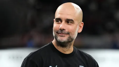 Pep Guardiola, técnico do Manchester City, se encanta com ex-jogador do Bahia em amistoso na Ásia. Foto: Koji Watanabe/Getty Images