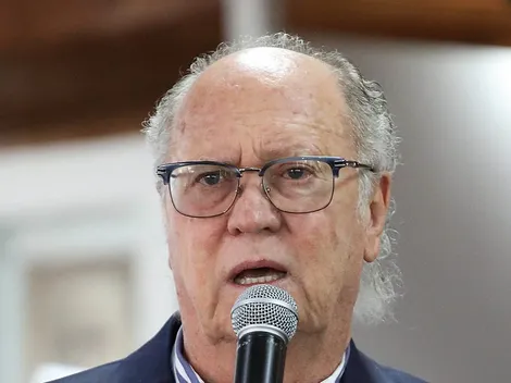 Falcão acerta renovação até 2025 e 'causa' com a torcida do Santos