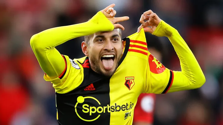 Roberto Pereyra segue sendo alvo preferido do Santos para usar a camisa 10