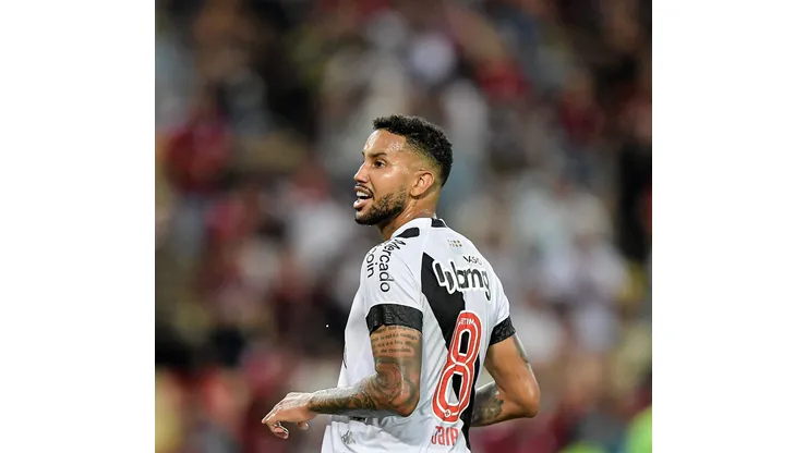 RJ - Rio de Janeiro - 19/03/2023 - CARIOCA 2023, VASCO X FLAMENGO - Jair jogador do Vasco durante partida contra o Flamengo no estadio Maracana pelo campeonato Carioca 2023. Foto: Thiago Ribeiro/AGIF