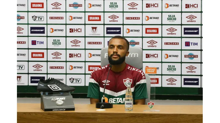 Samuel Xavier expõe tudo o que pensa sobre Fernando Diniz no Fluminense