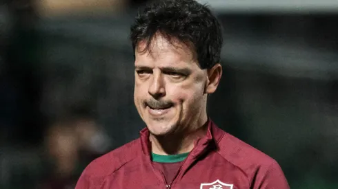 PR - CURITIBA - 24/07/2023 - BRASILEIRO A 2023, CORITIBA X FLUMINENSE - Fernando Diniz tecnico do Fluminense e visto irritado durante partida contra o Coritiba no estadio Couto Pereira pelo campeonato Brasileiro A 2023. Foto: Robson Mafra/AGIF
