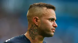 PORTO ALEGRE, BRAZIL - SEPTEMBER 01: Luan of Gremio during the match between Gremio and Botafogo as part of Brasileirao Series A 2018, at Arena do Gremio on September 1, 2018 in Porto Alegre, Brazil. (Photo by Lucas Uebel/Getty Images)