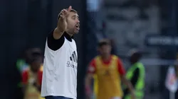 Foto: Diogo Reis/AGIF - Coudet: técnico tem reforços e dúvida no Colorado