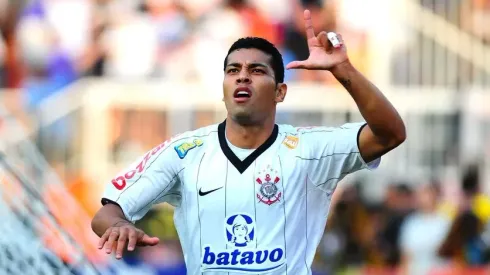 Foto: Marcos Ribolli - André Santos comemora gol do Corinthians contra o Santos 2009.