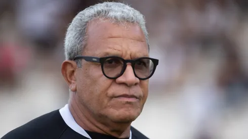 SP - CAMPINAS - 01/04/2023 - PAULISTA A2 2023, PONTE PRETA X XV DE PIRACICABA - Helio dos Anjos tecnico do Ponte Preta durante partida contra o XV de Piracicaba no estadio Moises Lucarelli pelo campeonato Paulista 2023. Foto: Diogo Reis/AGIF