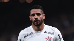 Foto: Ettore Chiereguini/AGIF - Renato Augusto recebe notícia no Corinthians