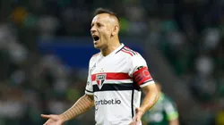 Declaração de Rafinha sobre viagem para a Alemanha pega mal e lateral entra em rota de colisão com a torcida do São Paulo