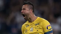 MG - Belo Horizonte - 10/10/2018 - Copa do Brasil 2018, Cruzeiro x Corinthians - jogador fabio do Cruzeiro comemora o gol do cruzeiro durante partida contra o Corinthians no estadio Mineirao pelo campeonato Copa do Brasil 2018. Foto: Pedro Vale/AGIF