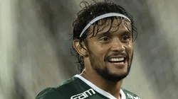 RJ - Rio de Janeiro - 03/10/2022 - BRASILEIRO A 2022, BOTAFOGO X PALMEIRAS - Gustavo Scarpa jogador do Palmeiras comemora seu gol durante partida contra o Botafogo no estadio Engenhao pelo campeonato Brasileiro A 2022. Foto: Jorge Rodrigues/AGIF