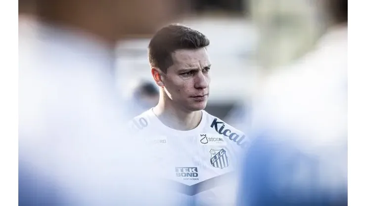 QUANDO? Julio Furch tem possível data de estreia revelada no Santos - Foto: Raul Barletta/Santos FC