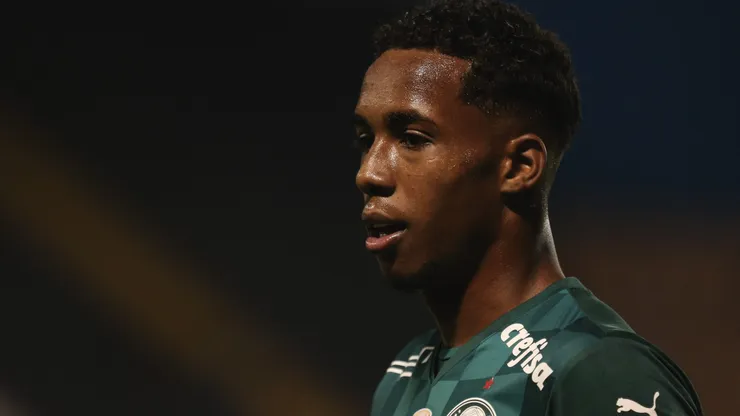 Kevin foi relacionado por Abel diante de Inter e Fortaleza, porém sequer entrou em campo pelo Palmeiras