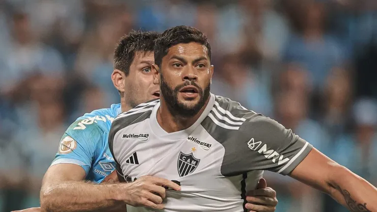 Foto: Divulgação Flickr Atlético-MG/Pedro Souza - Hulk sofre trote no Galo