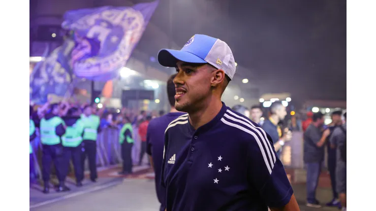 DM do Cruzeiro atualiza situação de Lucas Oliveira para a sequência da temporada