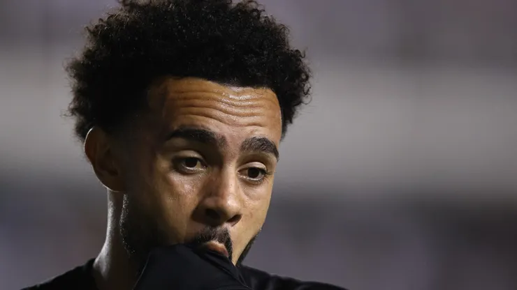 SANTOS, BRAZIL - JANUARY 23: Claudinho of Red Bull Bragantino reacts during a match between Santos and Red Bull Bragantino as part of Paulista State League at Vila Belmiro Stadium on January 23, 2020 in Santos, Brazil. (Photo by Buda Mendes/Getty Images)