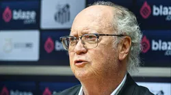 SP - SANTOS - 19/07/2023 - SANTOS, APRESENTACAO JEAN LUCAS - O dirigente Paulo Roberto Falcao fala aos jornalistas durante apresentacao oficial de Jean como jogador do Santos em coletiva de imprensa realizada no Vila Belmiro. Foto: Fernanda Luz/AGIF