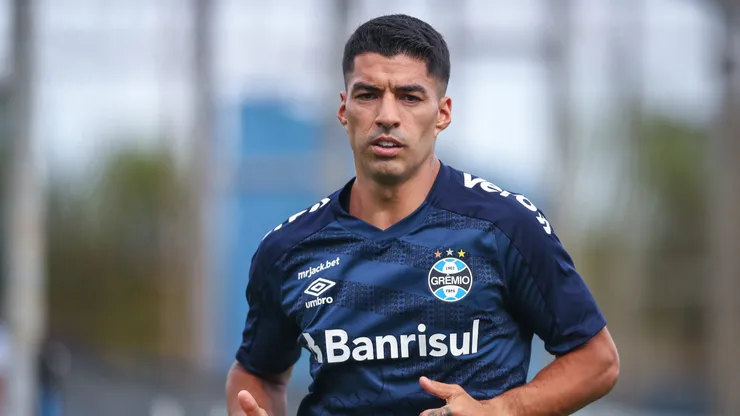 FOTO: LUCAS UEBEL/GREMIO FBPA - Suárez ainda pode sair do Grêmio.