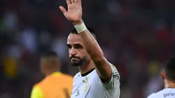 RIO DE JANEIRO, BRAZIL - AUGUST 09: Renato Augusto of Corinthians gestures as he leaves the pitch after losing a Copa Libertadores quarter final second leg match between Flamengo and Corinthians at Maracana Stadium on August 9, 2022 in Rio de Janeiro, Brazil. (Photo by Andre Borges/Getty Images)