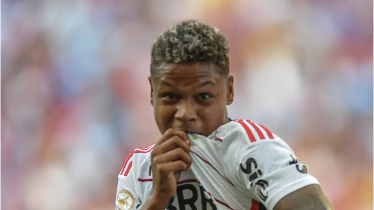 BA - SALVADOR - 13/05/2023 - BRASILEIRO A 2023, BAHIA X FLAMENGO - Matheus Franca jogador do Flamengo comemora seu gol durante partida contra o Bahia no estadio Arena Fonte Nova pelo campeonato BRASILEIRO A 2023. Foto: Jhony Pinho/AGIF
