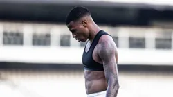 SP - SANTOS - 23/07/2023 - BRASILEIRO A 2023, SANTOS X BOTAFOGO - Jean Lucas jogador do Santos durante partida contra o Botafogo no estadio Vila Belmiro pelo campeonato Brasileiro A 2023. Foto: Abner Dourado/AGIF