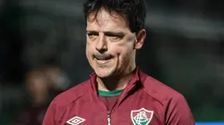 Foto: Robson Mafra/AGIF - Fernando Diniz tecnico do Fluminense e visto irritado durante partida contra o Coritiba no estadio Couto Pereira pelo campeonato Brasileiro A 2023.