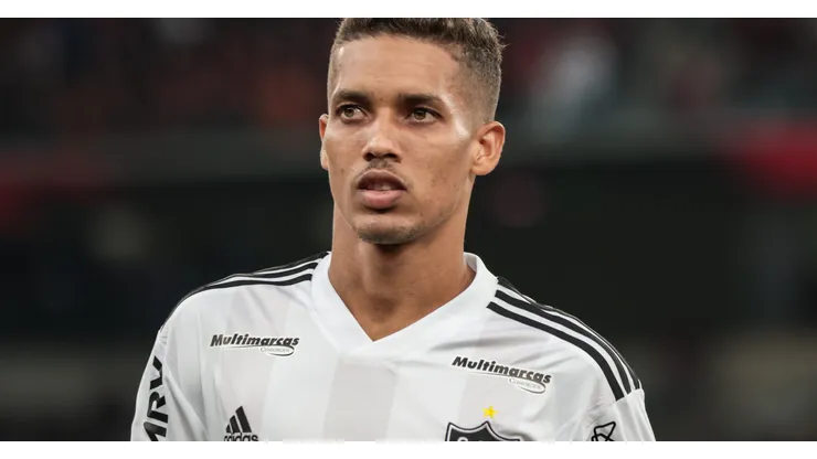 Foto: Robson Mafra/AGIF - Pedrinho defende atualmente o Atlético-MG