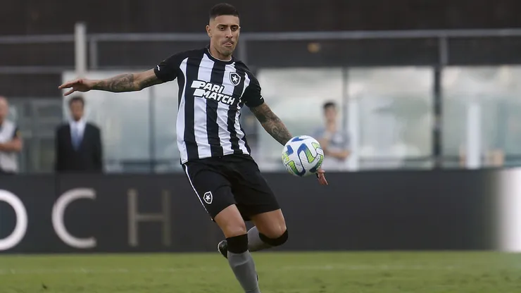 Sampaio e +1 são criticados após empate do Botafogo