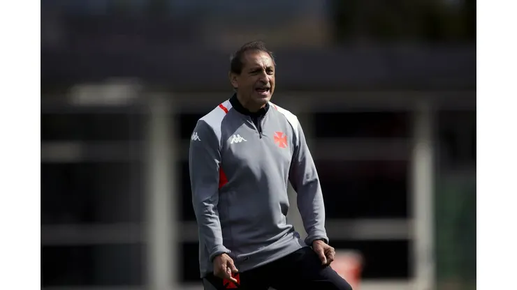 Daniel Ramalho/Vasco. Vasco vai com tudo para fechar com camisa 10 sonhado por Ramón Díaz