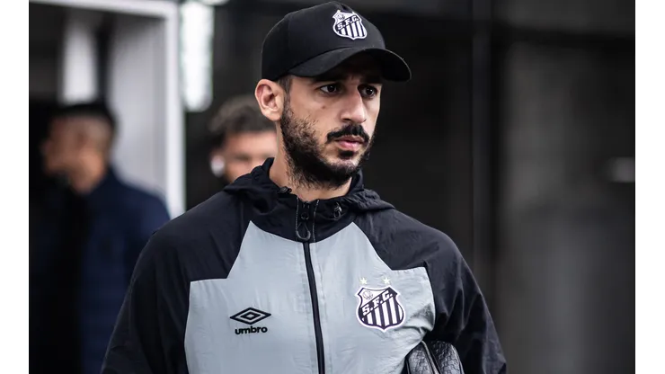 Fotos: Raul Baretta/ Santos FC - Camacho jogou 16 partidas pelo Peixe na temporada e só marcou um gol