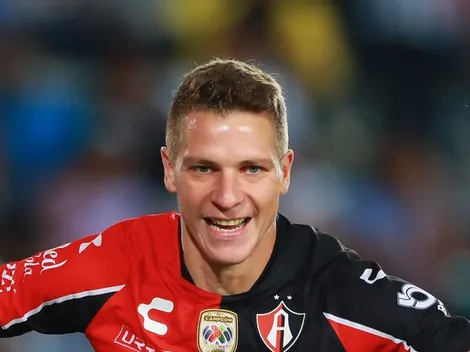 Está livre no mercado: Furch gera influência e meia de Seleção entra em pauta no Santos