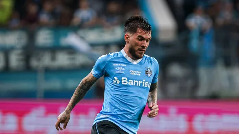 Nathan em ação pelo Grêmio
