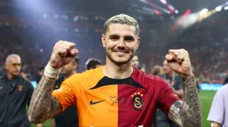 ISTANBUL, TURKEY - JUNE 4: Mauro Icardi of Galatasaray celebrates victory during the Super Lig match between Galatasaray and Fenerbahce at NEF Stadyumu on June 4, 2023 in Istanbul, Turkey. (Photo by Ahmad Mora/Getty Images)