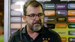 PE - RECIFE - 19/07/2023 - BRASILEIRO B 2023, SPORT X VITORIA - Enderson Moreira tecnico do Sport durante partida contra o Vitoria no estadio Ilha do Retiro pelo campeonato Brasileiro B 2023. Foto: Rafael Vieira/AGIF