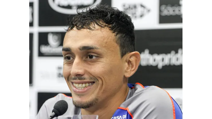 SP - Santos - 05/06/2019 - Coletiva Diego Pituca, do Santos Futebol Clube - Coletiva do meio campo Diego Pituca, do Santos Futebol Clube, no CT Rei Pele. Foto: Fernanda Luz/AGIF