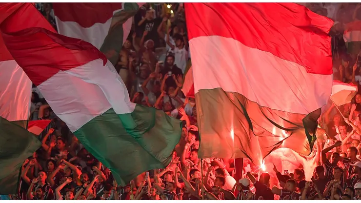 Torcida do Fluminense durante partida contra Flamengo no Maracanã pela Copa do Brasil 2023. Foto: Thiago Ribeiro/AGIF