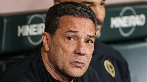 MG - BELO HORIZONTE - 08/07/2023 - BRASILEIRO A 2023, ATLETICO-MG X CORINTHIANS - Vanderlei Luxemburgo tecnico do Corinthians durante partida contra o Atletico-MG no estadio Mineirao pelo campeonato Brasileiro A 2023. Foto: Gilson Lobo/AGIF