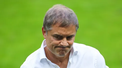 Foto: Pedro H. Tesch/AGIF – Diego Aguirre se ferra no Olimpia