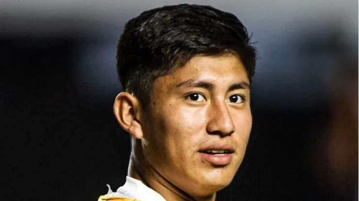 Miguelito jogador do Santos durante partida contra o Audax Italiano no estadio Vila Belmiro pelo campeonato Copa Sul-Americana 2023. Foto: Abner Dourado/AGIF