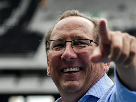 "Segue o líder", frase é estampada em frota de ônibus no Rio de Janeiro