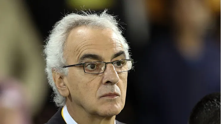 Photo by Amin M. Jamali/Getty Images - Jorge Fossati recebe invertida de corinthiano