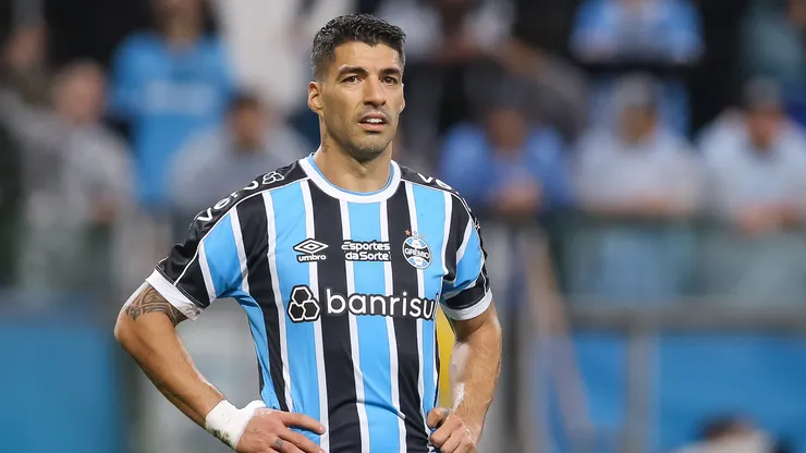 Foto: Pedro H. Tesch/AGIF - Suárez: uruguaio tem futuro incerto no Grêmio