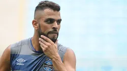 Foto: Ricardo Rimoli/AGIF - Maicon fez vários convites quando estava no Grêmio.