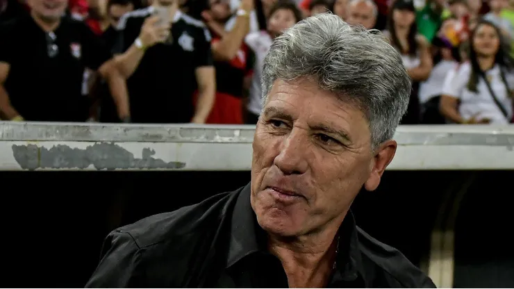 RJ - RIO DE JANEIRO - 11/06/2023 - BRASILEIRO A 2023, FLAMENGO X GREMIO - Renato Portaluppi tecnico do Gremio durante partida contra o Flamengo no estadio Maracana pelo campeonato BRASILEIRO A 2023. Foto: Thiago Ribeiro/AGIF