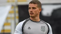 Léo Naldi durante treino da Ponte — Foto: Álvaro Jr/ PontePress