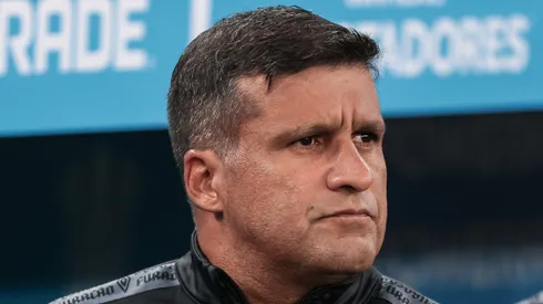 Wesley Carvalho, tecnico do Athletico-PR, durante partida contra o Alianza Lima na Arena da Baixada pela Libertadores 2023. Foto: Robson Mafra/AGIF