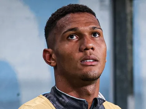 R$ 20 milhões: Grêmio define futuro de Adriel